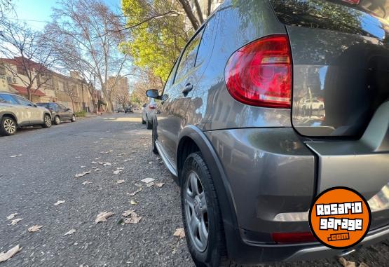 Autos - Volkswagen Fox cross 2012 Nafta 156000Km - En Venta