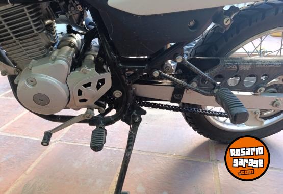 Motos - Honda Xr 150 L 2023 Nafta 9200Km - En Venta