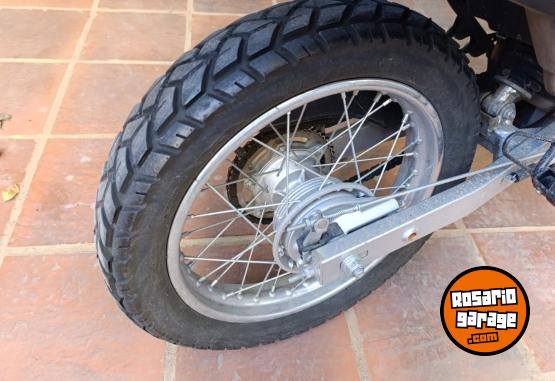 Motos - Honda Xr 150 L 2023 Nafta 9200Km - En Venta
