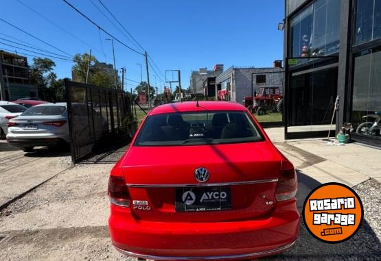 Autos - Volkswagen POLO 1.6 CONFORTLINE 2016 Nafta 121000Km - En Venta