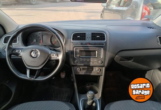 Autos - Volkswagen POLO 1.6 CONFORTLINE 2016 Nafta 121000Km - En Venta