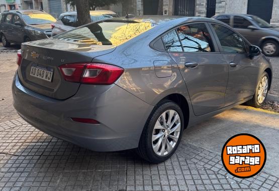 Autos - Chevrolet Cruze LT 2018 Nafta 130000Km - En Venta