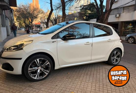 Autos - Peugeot 208 GT 2016 Nafta 102000Km - En Venta