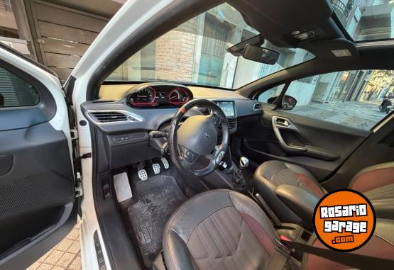 Autos - Peugeot 208 GT 2016 Nafta 102000Km - En Venta