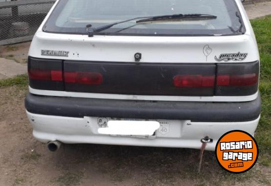 Autos - Renault 19 1996 GNC 250000Km - En Venta