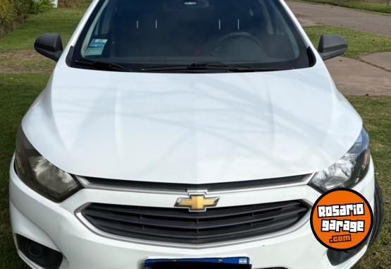 Autos - Chevrolet Ónix LT 2017 Nafta 95000Km - En Venta