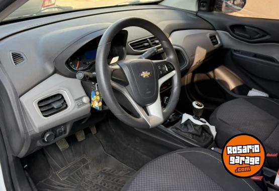 Autos - Chevrolet Ónix LT 2017 Nafta 95000Km - En Venta