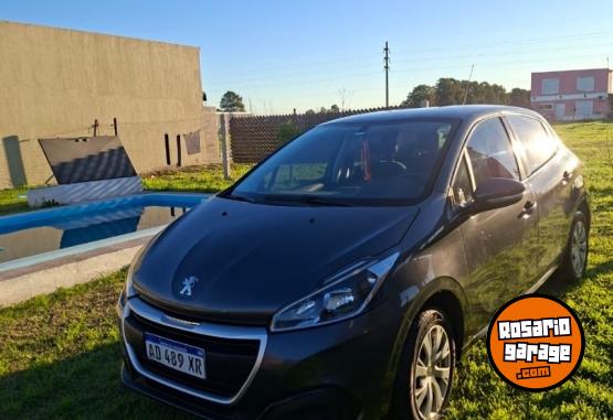 Autos - Peugeot 208 Active 2019 Nafta 80000Km - En Venta