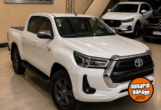 Camionetas - Toyota HILUX SRV 4x4 2021 Diesel 139000Km - En Venta