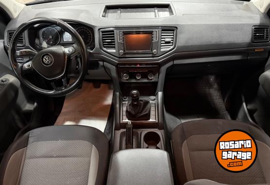 Camionetas - Volkswagen AMAROK 2017 Diesel 98000Km - En Venta