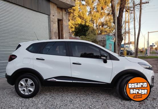 Autos - Renault CAPTUR 2018 Nafta 85000Km - En Venta
