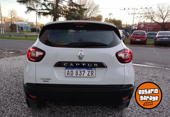 Autos - Renault CAPTUR 2018 Nafta 85000Km - En Venta