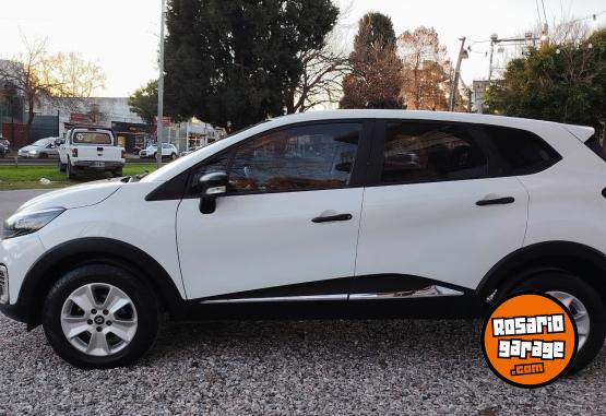 Autos - Renault CAPTUR 2018 Nafta 85000Km - En Venta