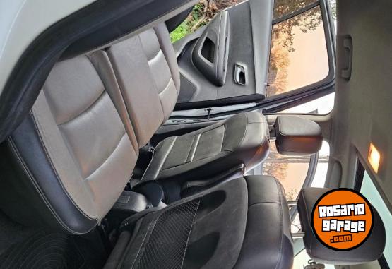 Camionetas - Chevrolet Tracker LTZ awd 2015 Nafta 170000Km - En Venta