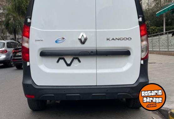 Utilitarios - Renault kangoo Expression 2024 2024 Nafta 65000Km - En Venta