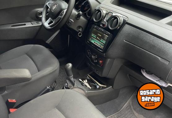 Utilitarios - Renault kangoo Expression 2024 2024 Nafta 65000Km - En Venta