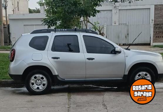 Autos - Renault Duster 2017 GNC 183000Km - En Venta