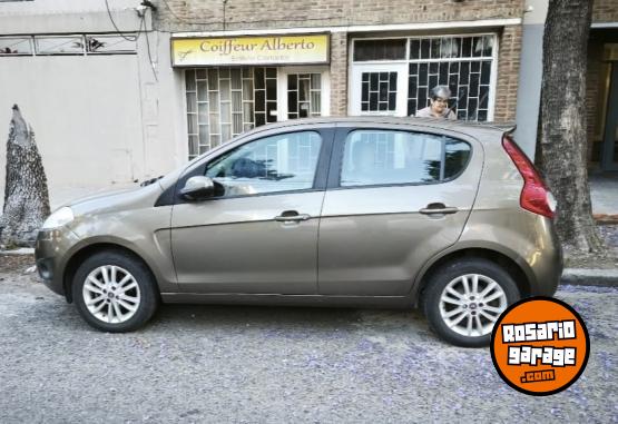 Autos - Fiat Palio essence 1.6 2015 Nafta 149000Km - En Venta
