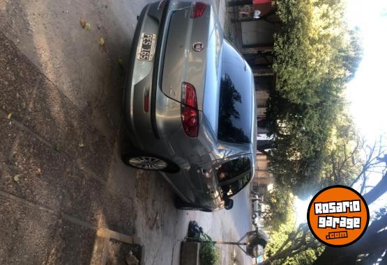 Autos - Fiat Siena EL 2015 GNC 136000Km - En Venta