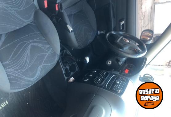 Autos - Fiat Siena EL 2015 GNC 136000Km - En Venta