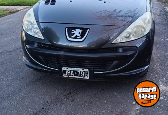 Autos - Peugeot 207 2010 Nafta 180000Km - En Venta