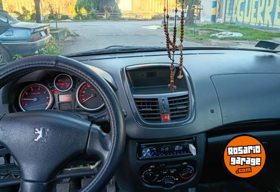 Autos - Peugeot 207 2010 Nafta 180000Km - En Venta