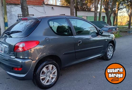 Autos - Peugeot 207 2010 Nafta 180000Km - En Venta