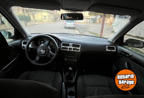 Autos - Volkswagen Bora TDI 2010 Diesel 260000Km - En Venta
