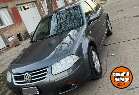 Autos - Volkswagen Bora TDI 2010 Diesel 260000Km - En Venta
