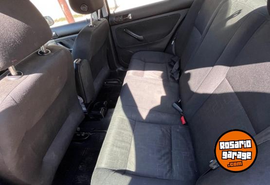Autos - Volkswagen Bora TDI 2010 Diesel 260000Km - En Venta