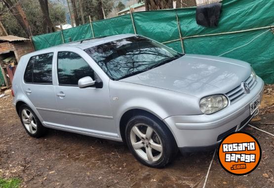 Autos - Volkswagen Golf 2004 Nafta 187000Km - En Venta