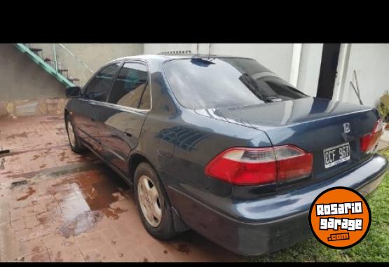 Autos - Honda Accord v6 1998 Nafta 275000Km - En Venta