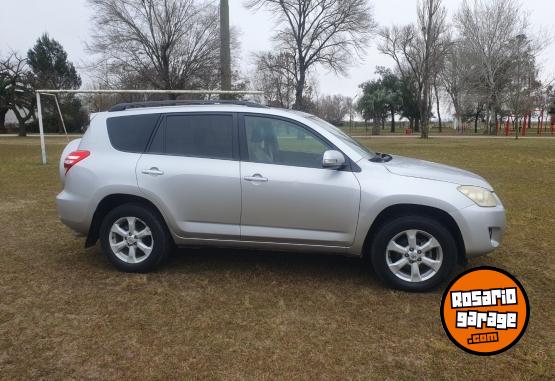 Utilitarios - Toyota Rav4 4x4 full 2009 Nafta 469000Km - En Venta