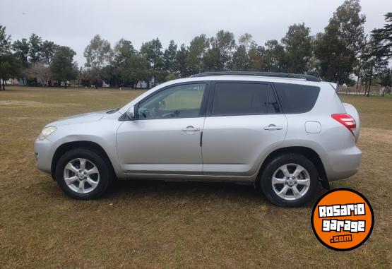 Utilitarios - Toyota Rav4 4x4 full 2009 Nafta 469000Km - En Venta