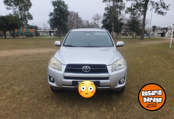 Utilitarios - Toyota Rav4 4x4 full 2009 Nafta 469000Km - En Venta
