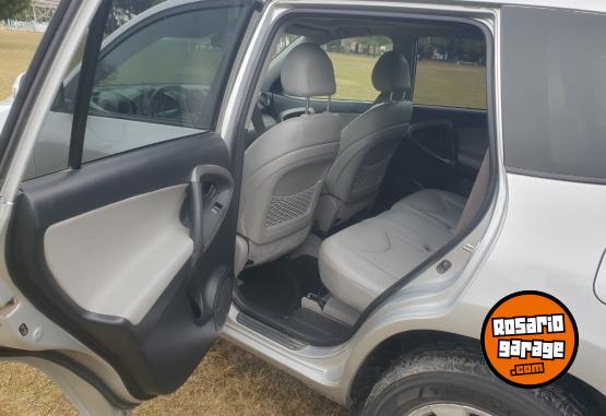 Utilitarios - Toyota Rav4 4x4 full 2009 Nafta 469000Km - En Venta