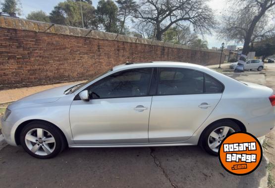 Autos - Volkswagen Vento  2.5 luxury 2012 Nafta 100000Km - En Venta