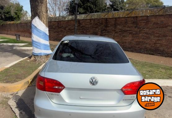 Autos - Volkswagen Vento  2.5 luxury 2012 Nafta 100000Km - En Venta