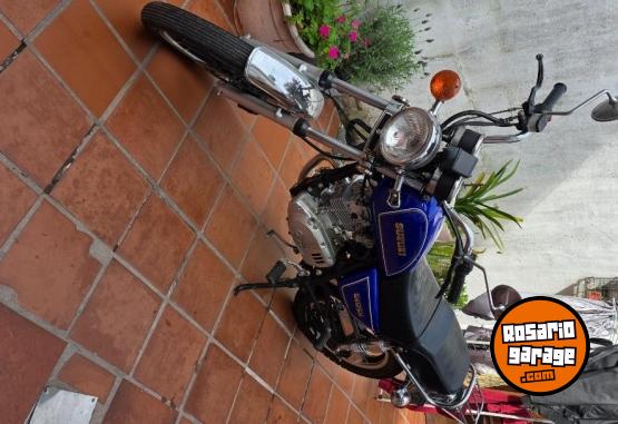 Motos - Suzuki gn 125 2013 Nafta 6000Km - En Venta