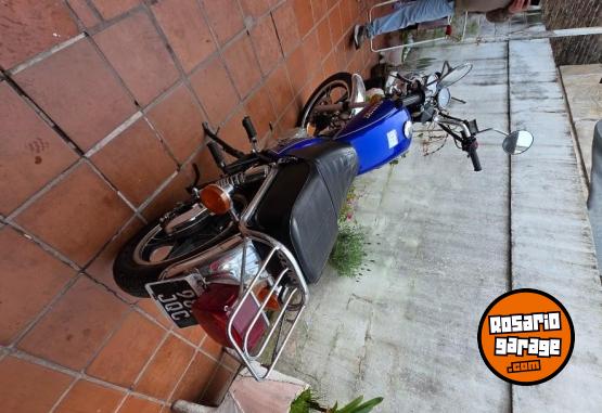 Motos - Suzuki gn 125 2013 Nafta 6000Km - En Venta