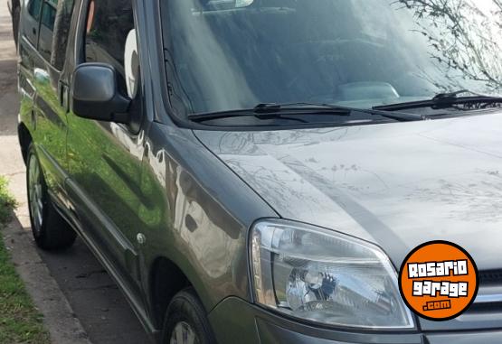 Utilitarios - Citroen Berlingo multispace xtr 2017 Diesel 205000Km - En Venta