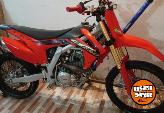 Motos - RVM 250 T PRO 2026 Nafta 3300Km - En Venta