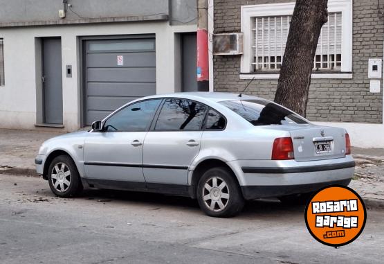 Autos - Volkswagen Passat 1998 Nafta 4Km - En Venta
