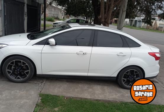 Autos - Ford Focus3 titanium 2013 Nafta 84000Km - En Venta