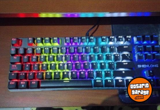 Informática - PC usada con TECLADO y MOUSE nuevos - En Venta