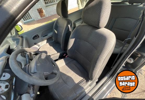 Autos - Renault CLIO 2008 Nafta 185000Km - En Venta