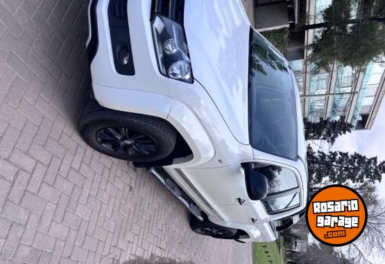 Camionetas - Volkswagen Amarok dark label 2015 Diesel 184000Km - En Venta