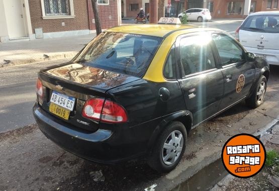 Autos - Chevrolet Classic 2017 GNC 272000Km - En Venta