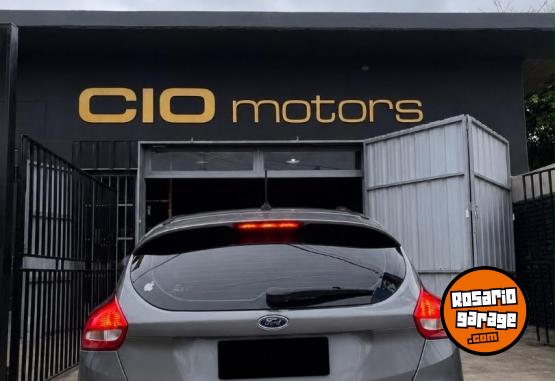 Autos - Ford focus 2017 GNC 100000Km - En Venta