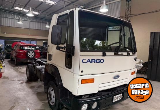 Camiones y Grúas - FORD CARGO 712 - En Venta